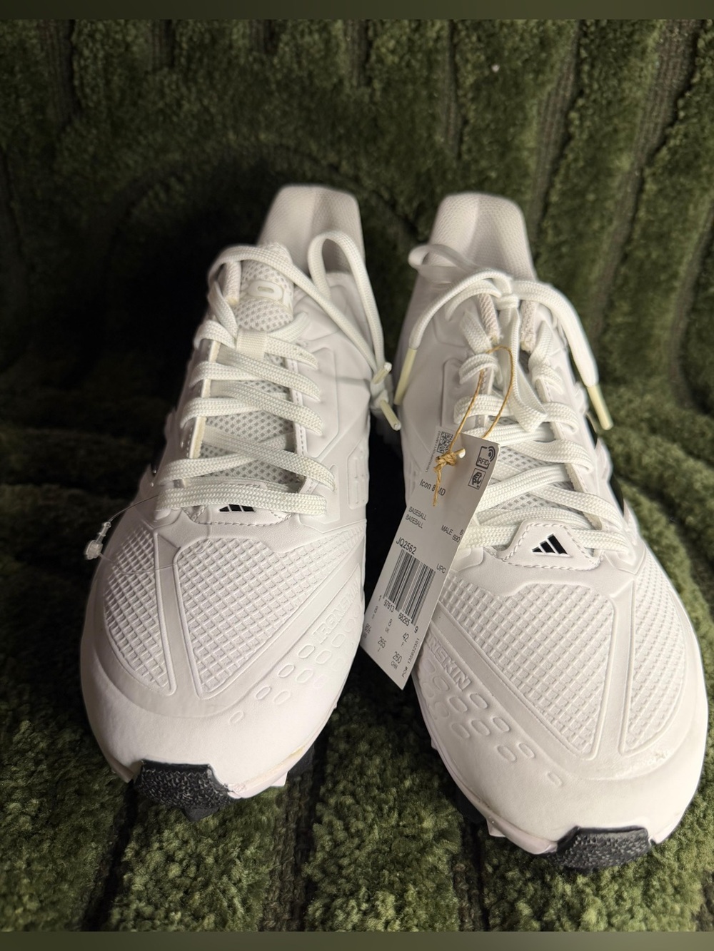 adidas Men’s White Athletic Cleats with Black Stripes - Picture 3 of 6
